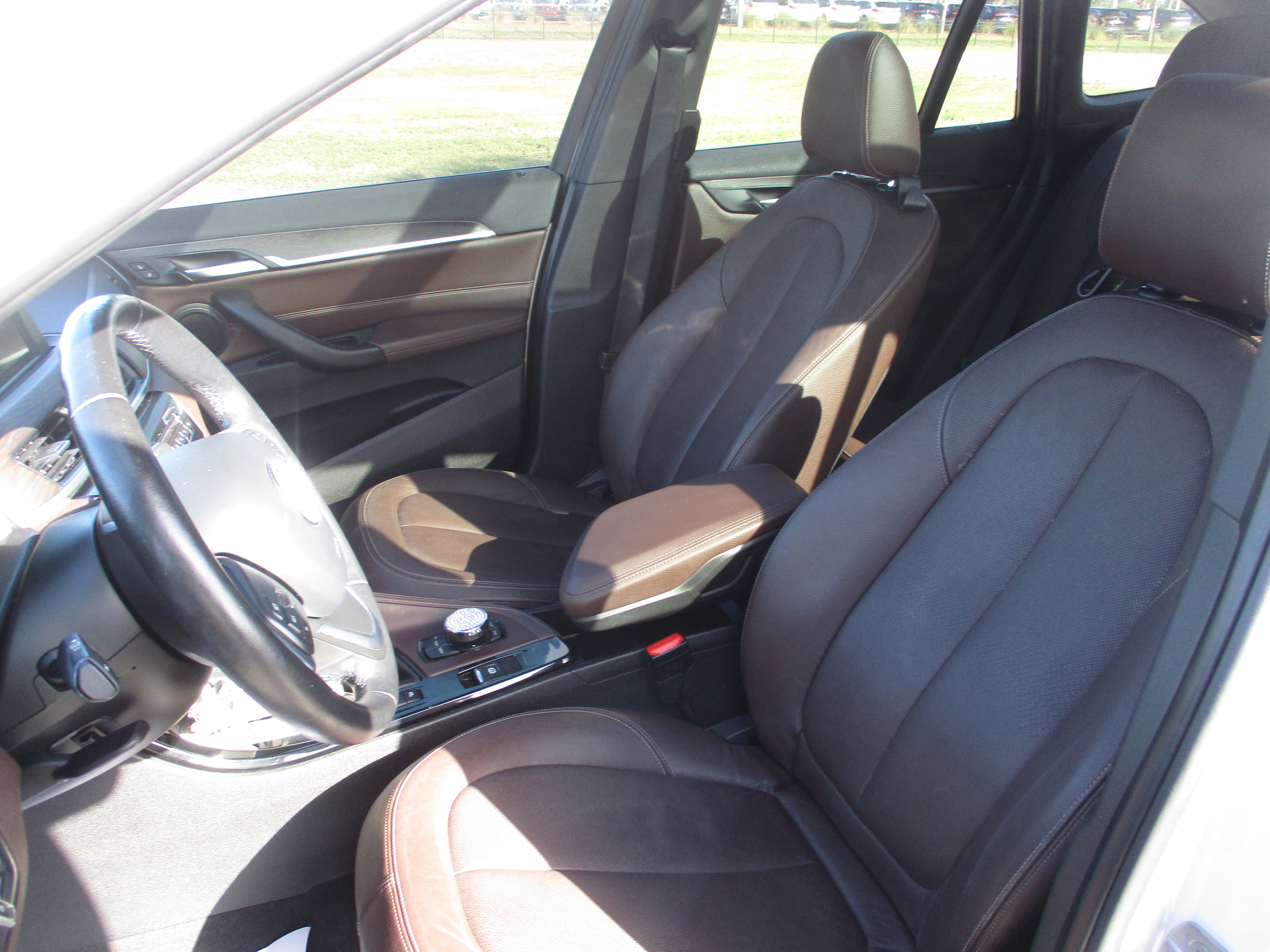 Used 2016 BMW X1 xDrive28i image 10