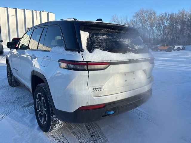 Used 2024 Jeep Grand Cherokee Trailhawk w/ Luxury Tech Group III image 8