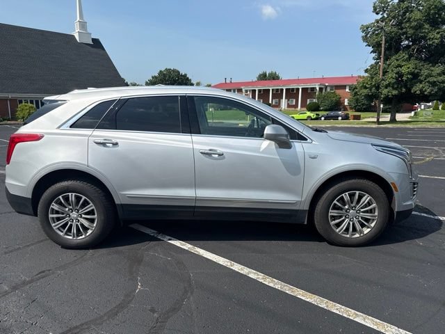 Used 2018 Cadillac XT5 Luxury w/ Driver Awareness Package AWD/4WD image 8