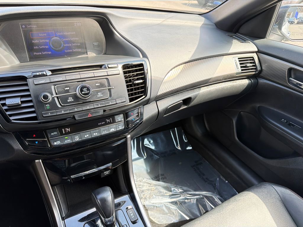 Used 2017 Honda Accord Sport Special Edition image 13