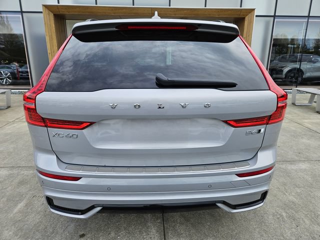 Certified 2023 Volvo XC60 B6 Ultimate w/ Protection Package Premier AWD/4WD image 6