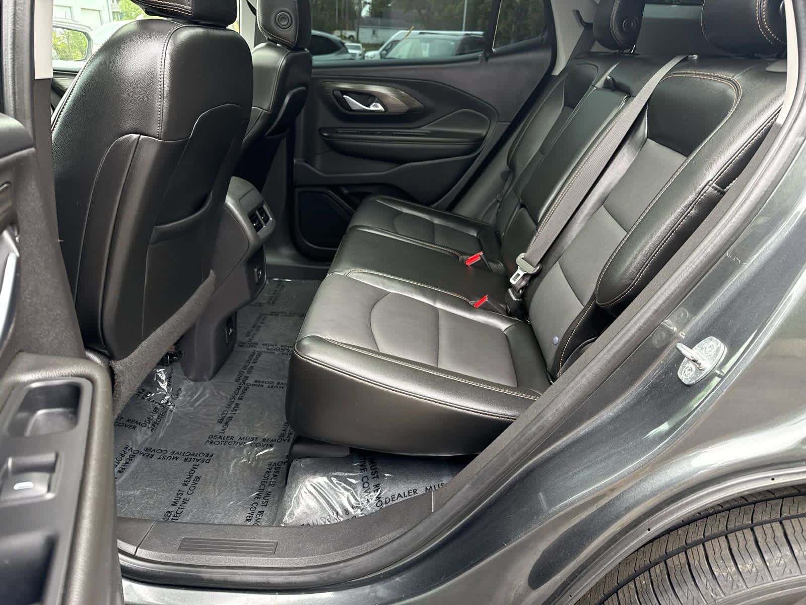 Used 2020 GMC Terrain SLT w/ GMC Pro Grade Package AWD/4WD image 13