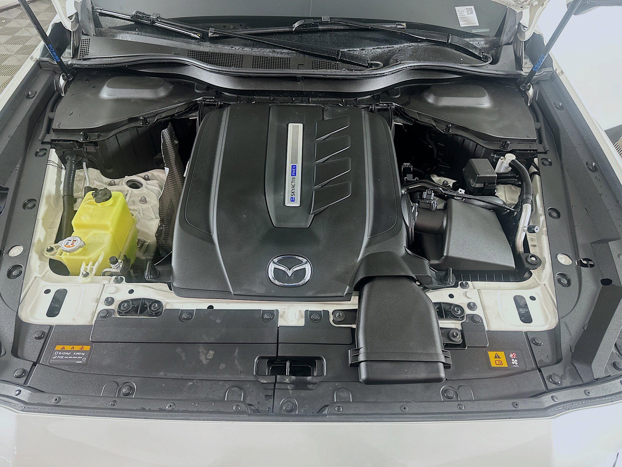 Used 2024 MAZDA CX-90 Plug-In Hybrid w/ Preferred image 36