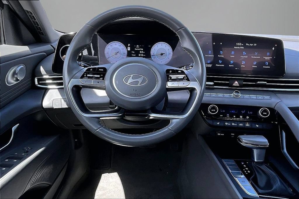 Used 2025 Hyundai Elantra SEL FWD image 8