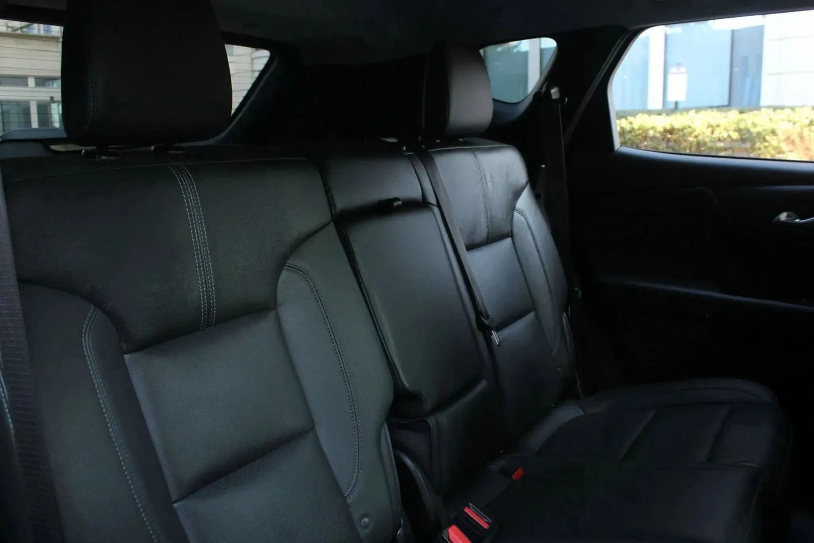 Used 2019 Chevrolet Blazer LT w/ Sound & Technology Package FWD image 23