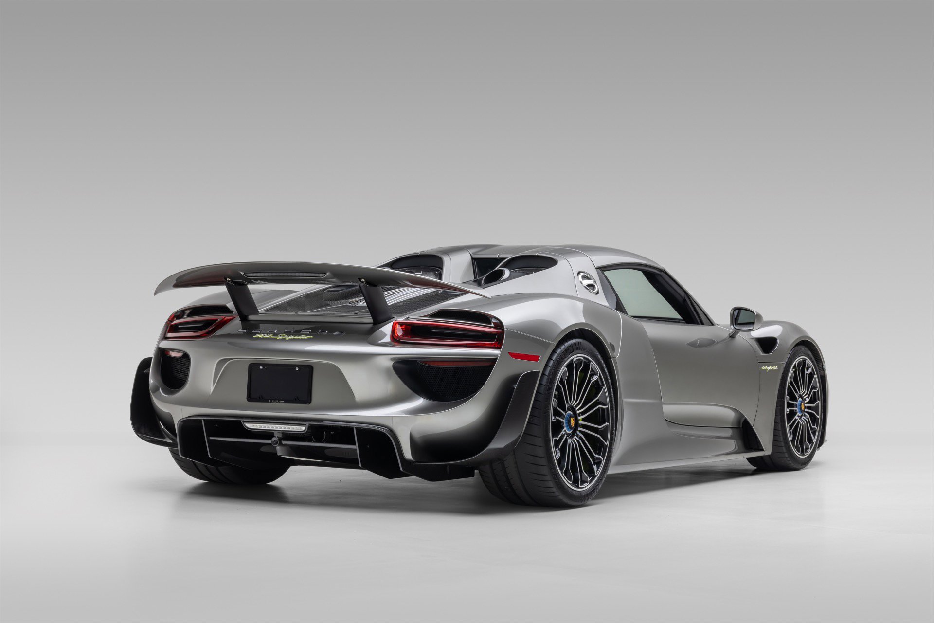 Used 2015 Porsche 918 Spyder AWD/4WD image 10