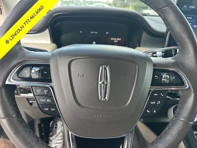 Used 2022 Ford Explorer Platinum w/ Equipment Group 601A AWD/4WD image 19