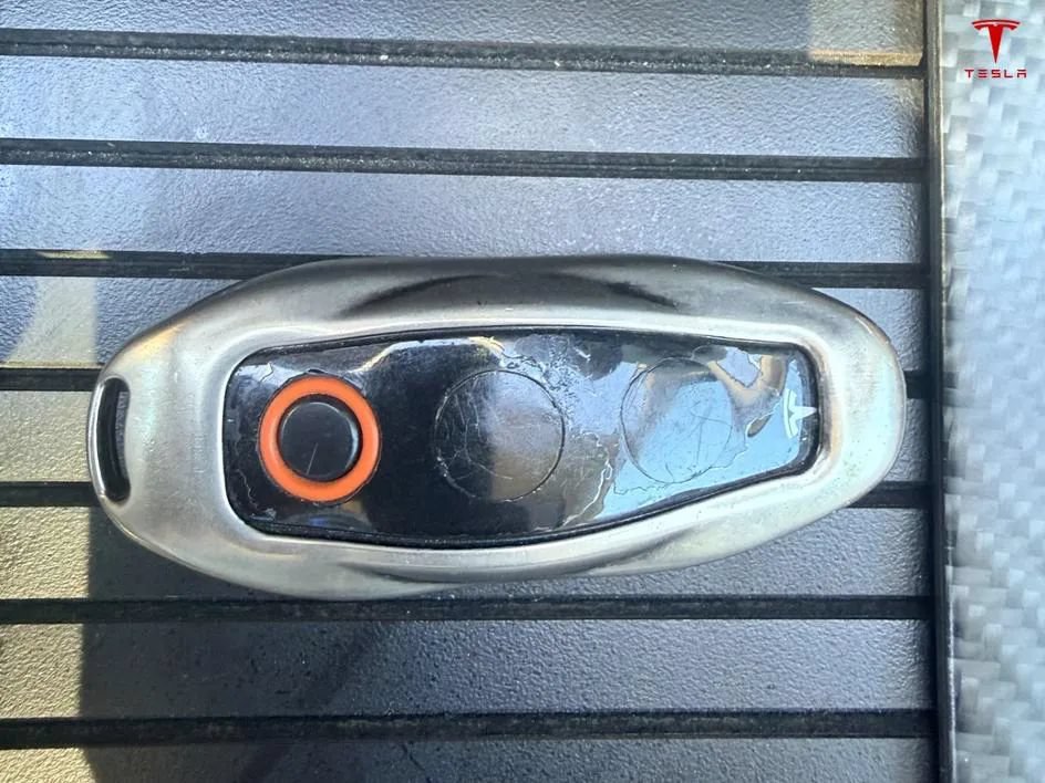 Used 2012 Tesla Model S Signature Performance RWD image 35