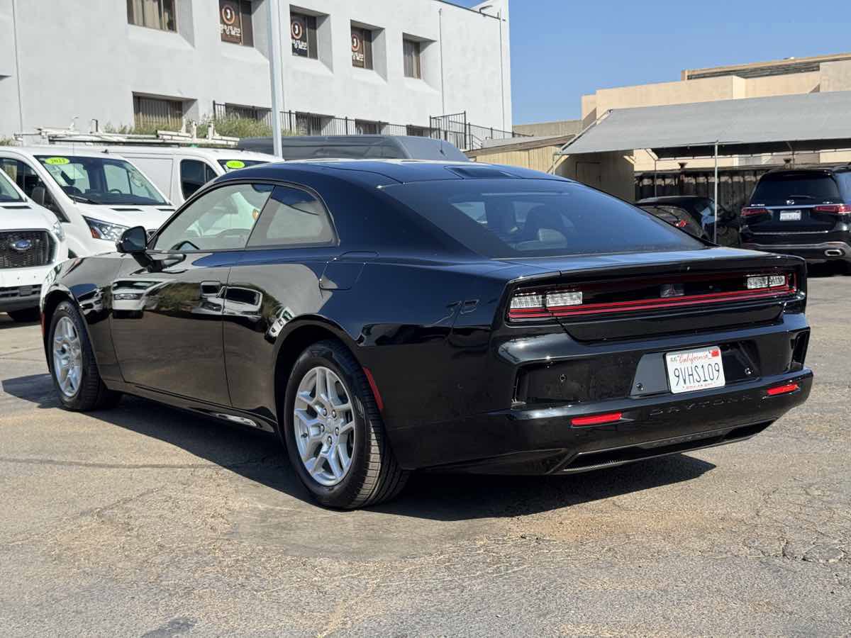 Used 2025 Dodge Charger Daytona R/T w/ Quick Order Package 25M R/T image 11