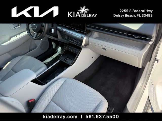Used 2024 Hyundai Kona Limited FWD image 11