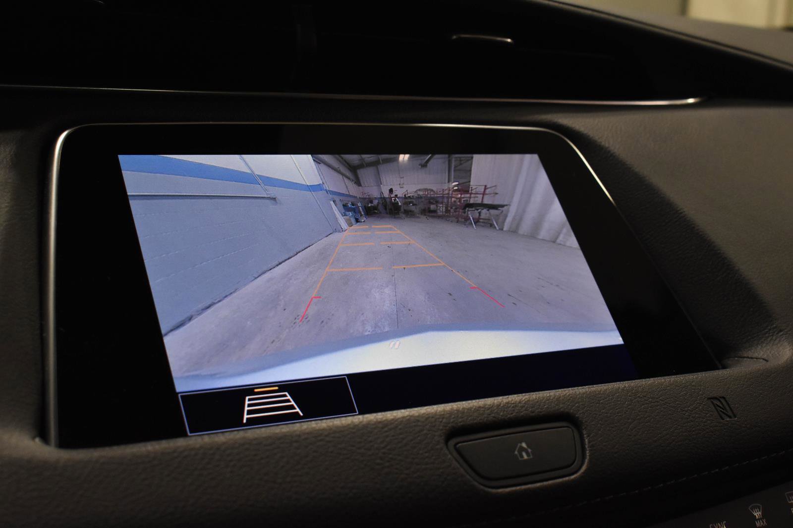 Used 2020 Cadillac XT4 Premium Luxury image 16