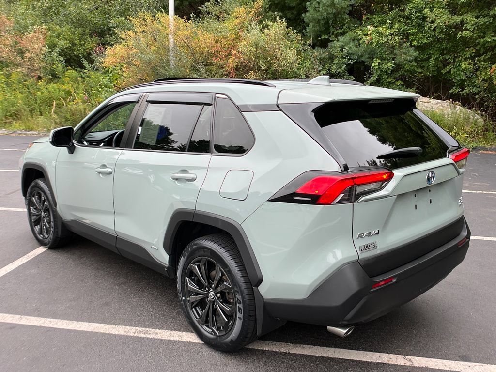 Used 2023 Toyota RAV4 XLE Premium AWD/4WD image 3