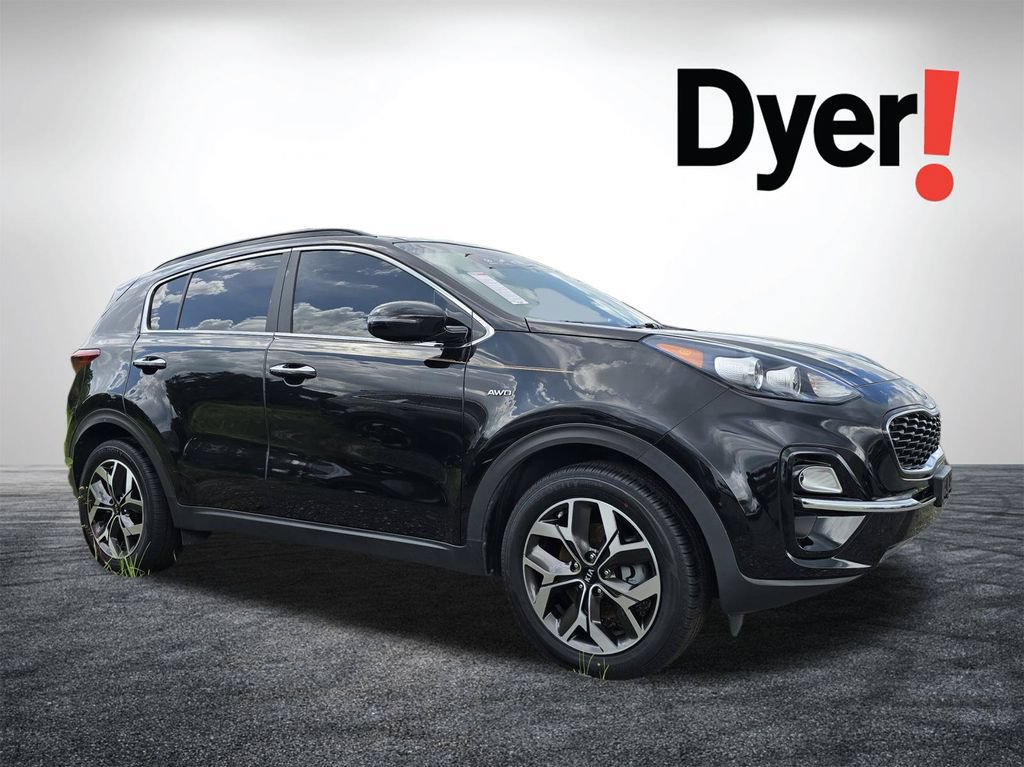 Certified 2022 Kia Sportage EX AWD/4WD image 2