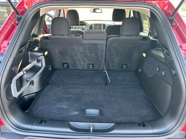 Used 2017 Jeep Cherokee Latitude w/ Safety/Convenience Group image 20