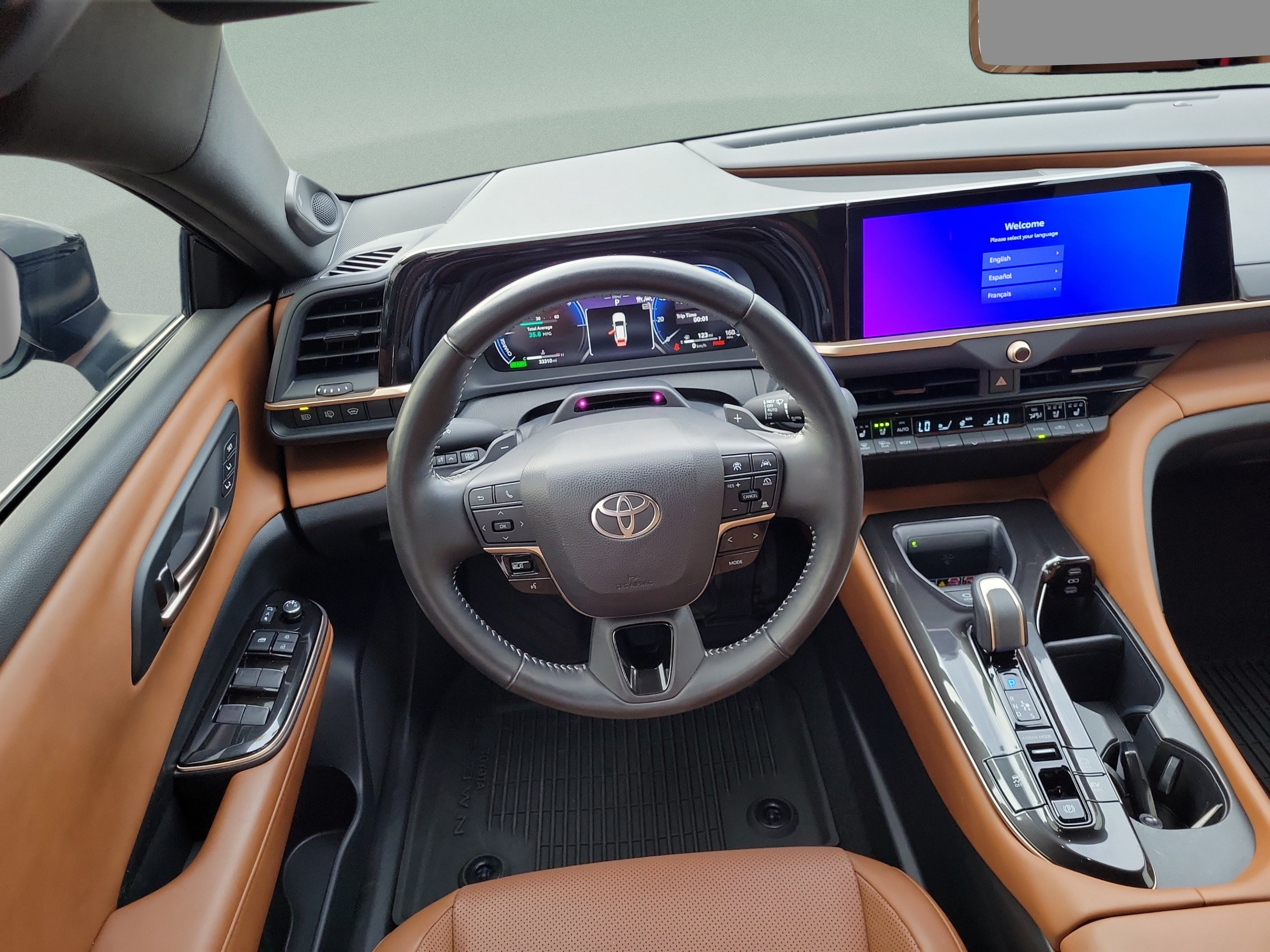 Certified 2025 Toyota Crown Signia w/ Advanced Technology Package AWD/4WD image 8
