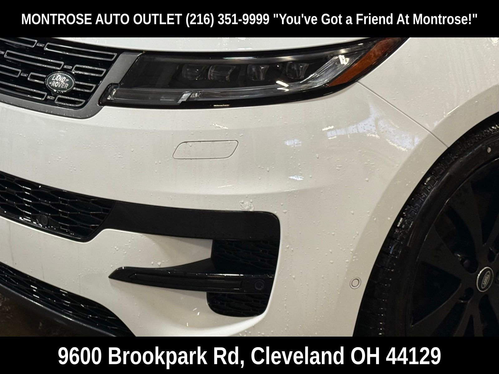 New 2025 Land Rover Range Rover Sport SE image 9