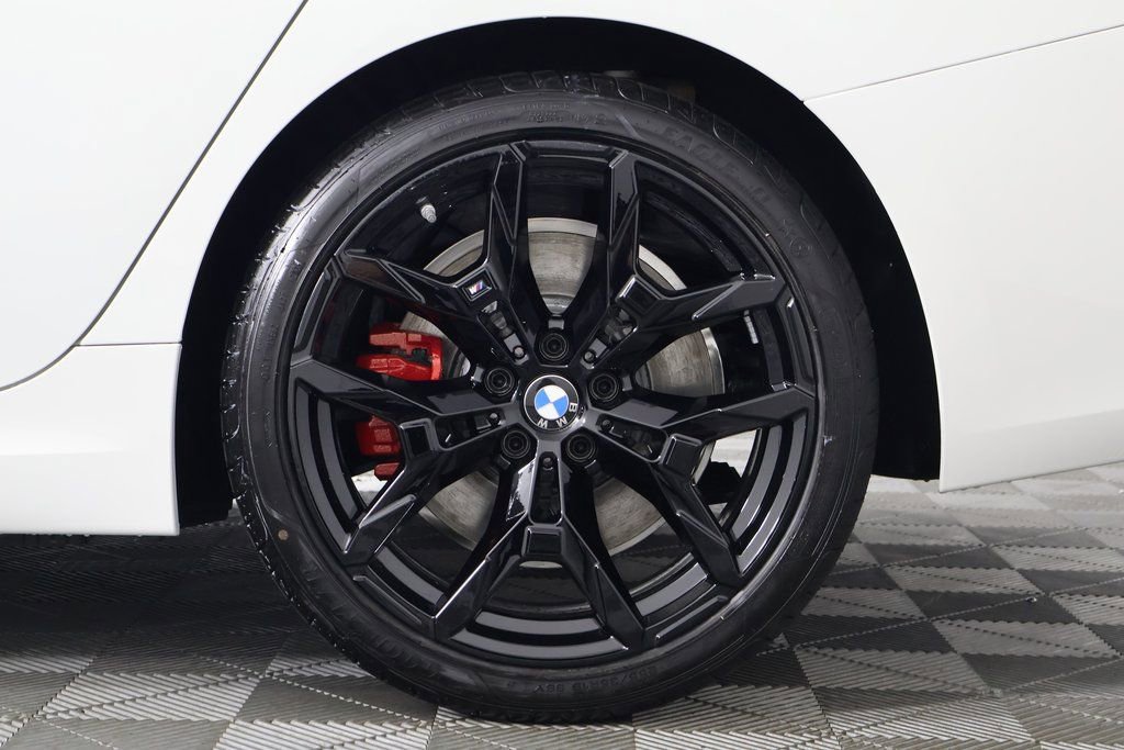 New 2026 BMW 330i Sedan w/ M Sport Package image 10