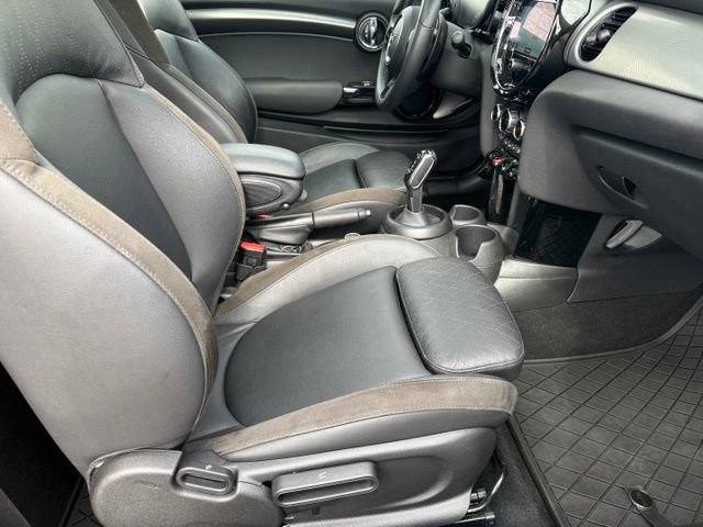Used 2023 MINI Cooper S w/ Signature Upholstery Package FWD image 20