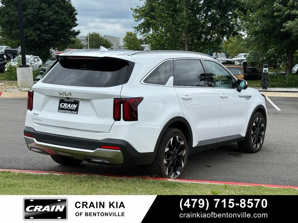 Certified 2025 Kia Sorento SX FWD image 8