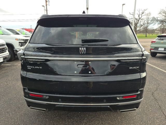 Used 2025 Buick Enclave Avenir w/ Super Cruise Package image 7