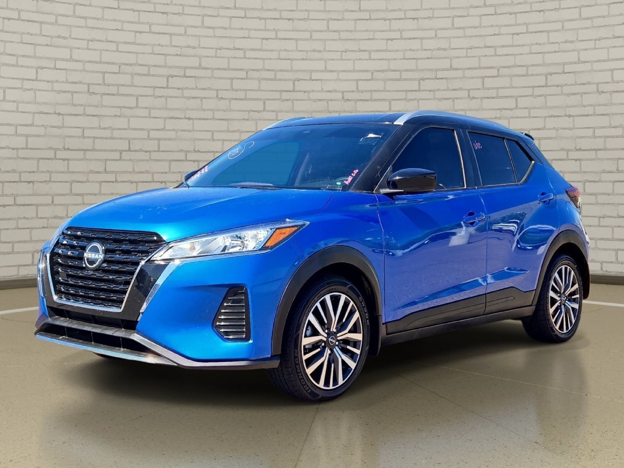 Certified 2022 Nissan Kicks SV