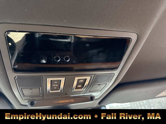 Used 2024 Land Rover Defender 110 V8 image 24