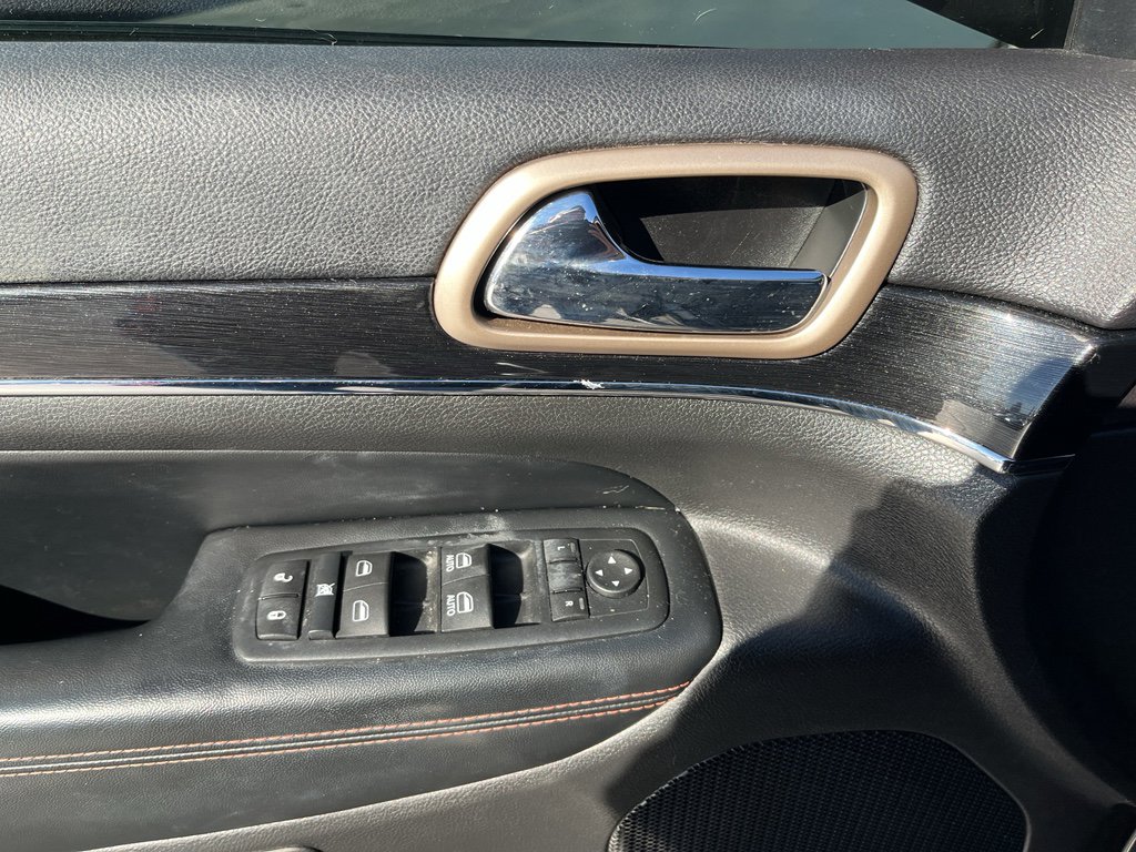 Used 2016 Jeep Grand Cherokee Limited 75th Anniversary image 10