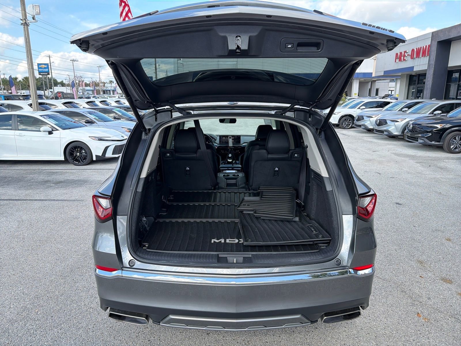 Used 2025 Acura MDX SH-AWD image 21