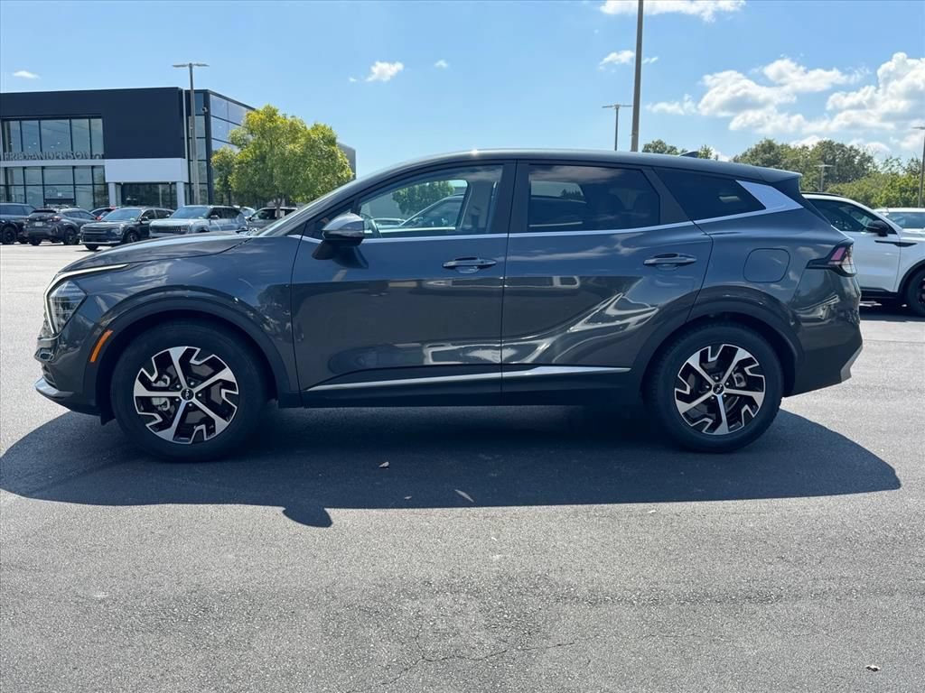 Certified 2024 Kia Sportage EX FWD image 6