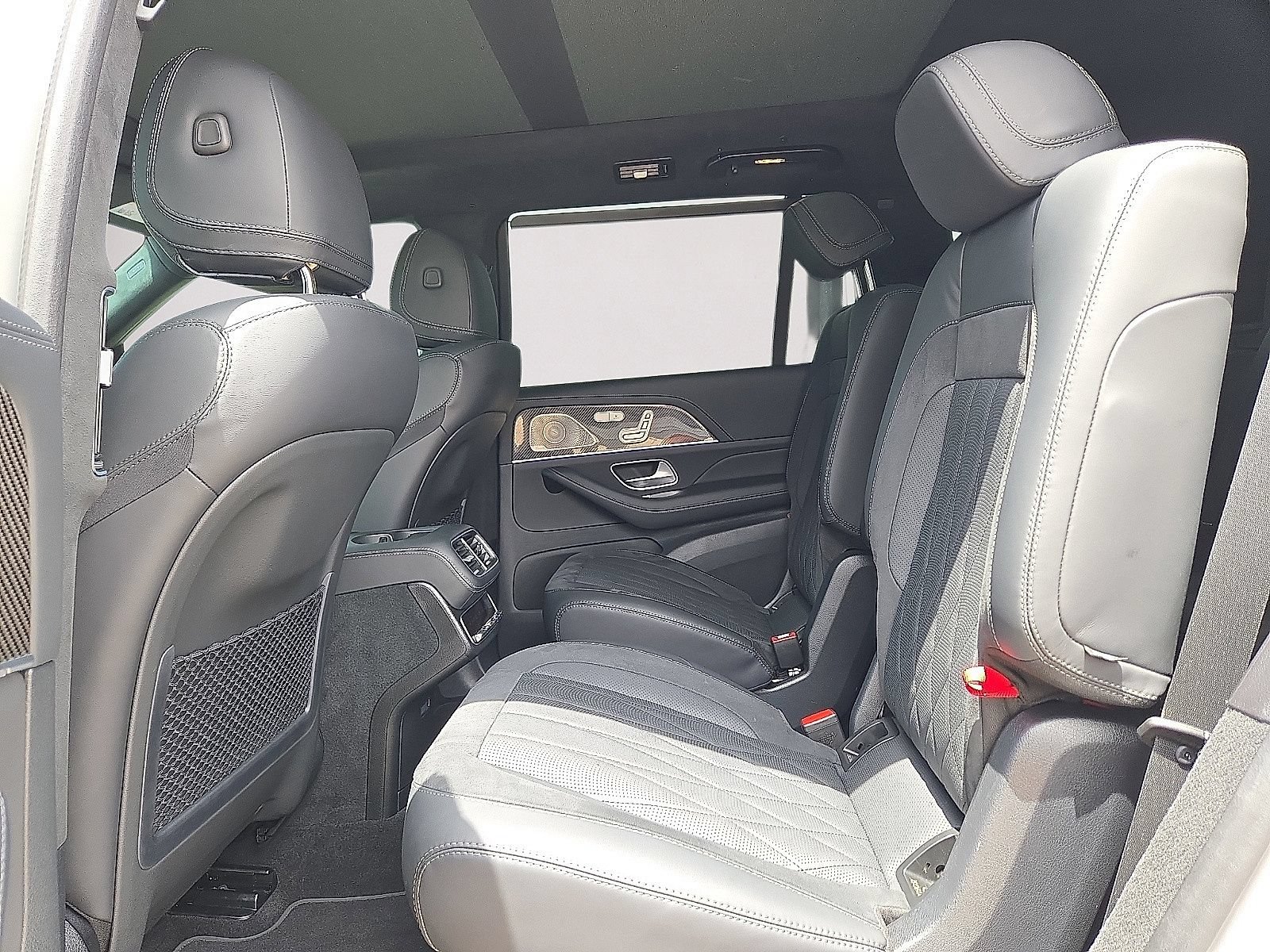 Used 2025 Mercedes-Benz GLS 63 AMG 4MATIC image 17
