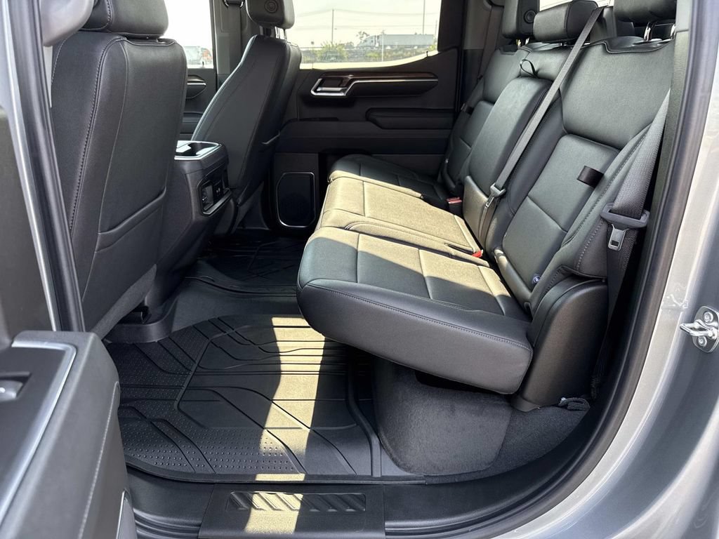 New 2026 Chevrolet Silverado 1500 RST w/ Convenience Package II AWD/4WD image 10