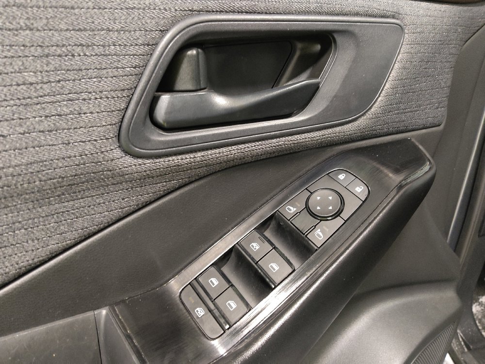 Used 2023 Nissan Rogue S image 27