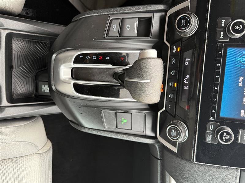 Used 2017 Honda CR-V LX image 25