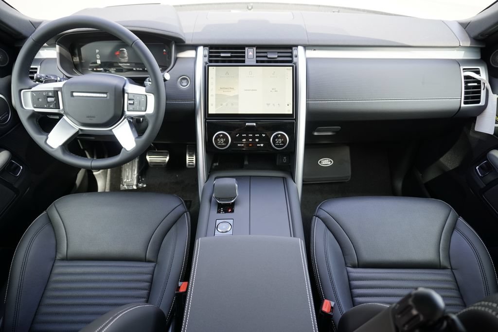 New 2026 Land Rover Discovery Dynamic SE AWD/4WD image 9