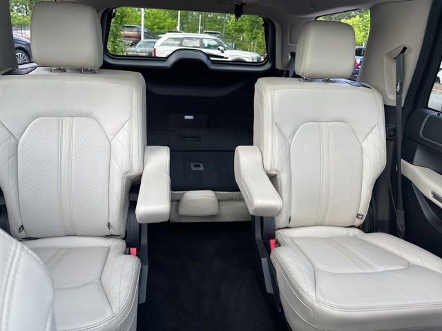 Used 2019 Ford Expedition Platinum AWD/4WD image 7