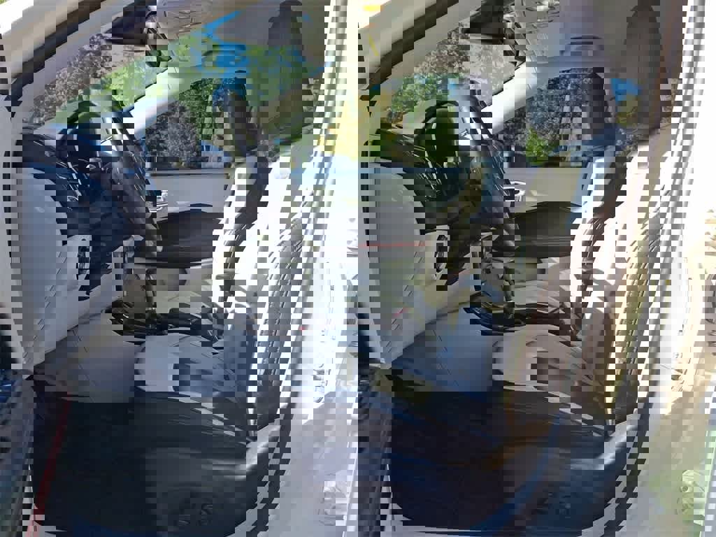 Used 2018 Jeep Compass Limited w/ Navigation Group image 17