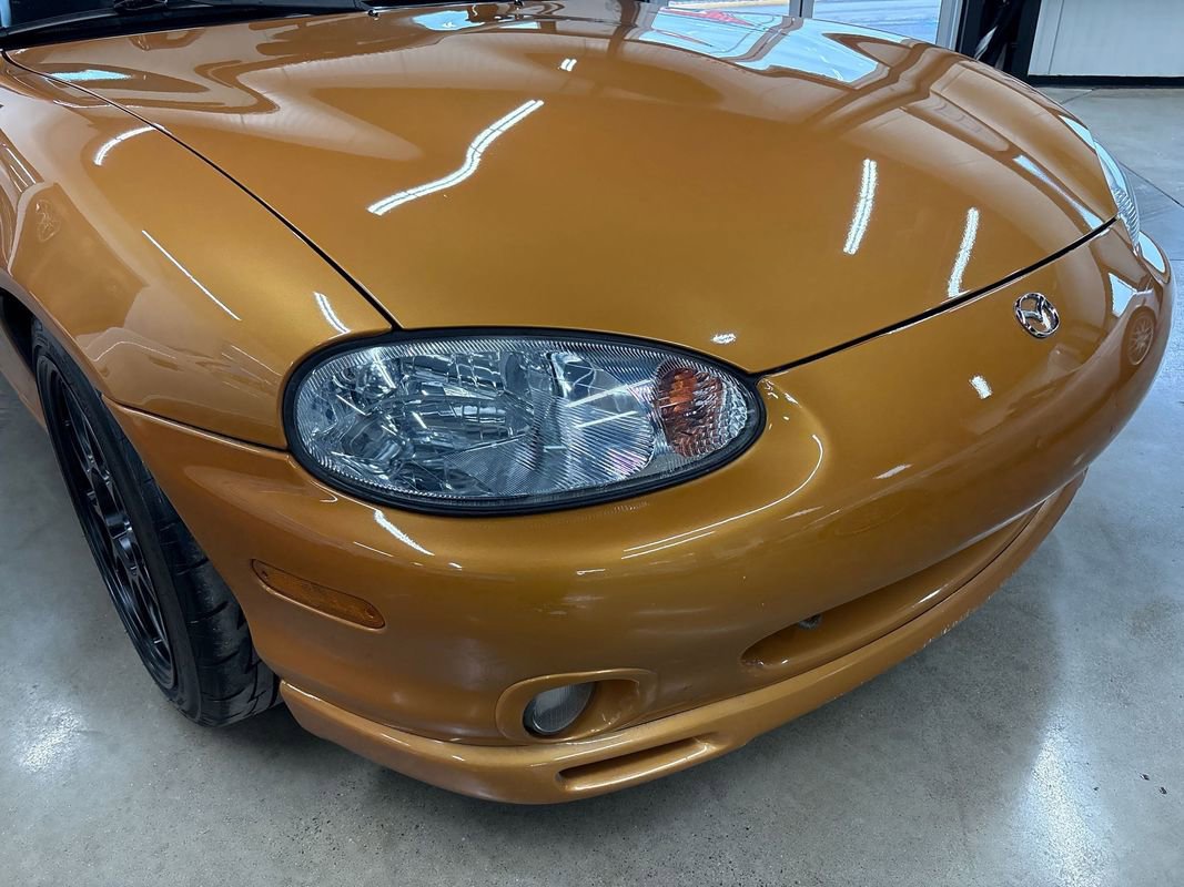 Used 2000 MAZDA MX-5 Miata image 25