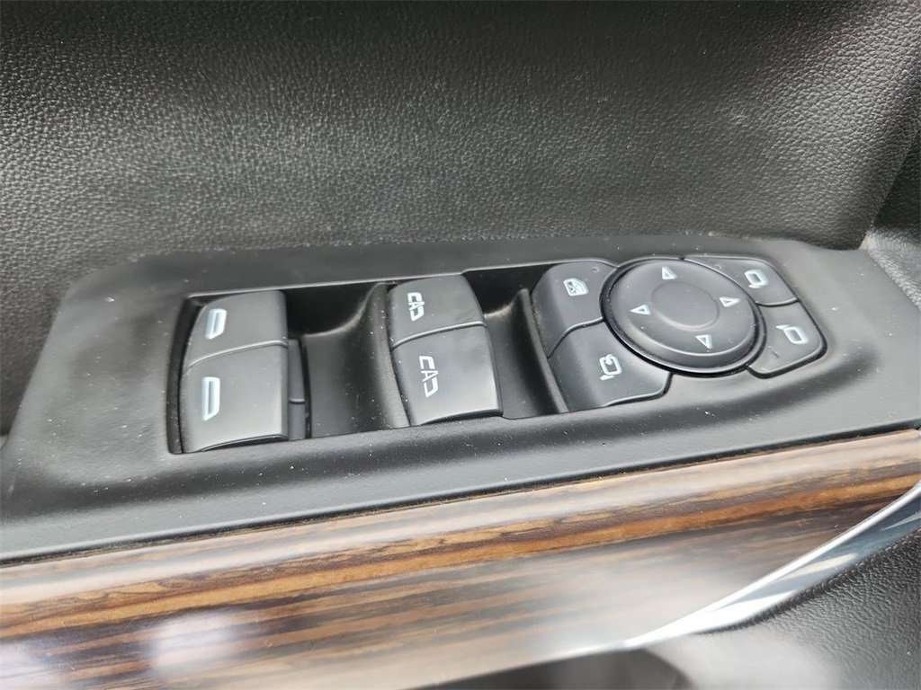 Used 2022 Chevrolet Silverado 1500 High Country image 24