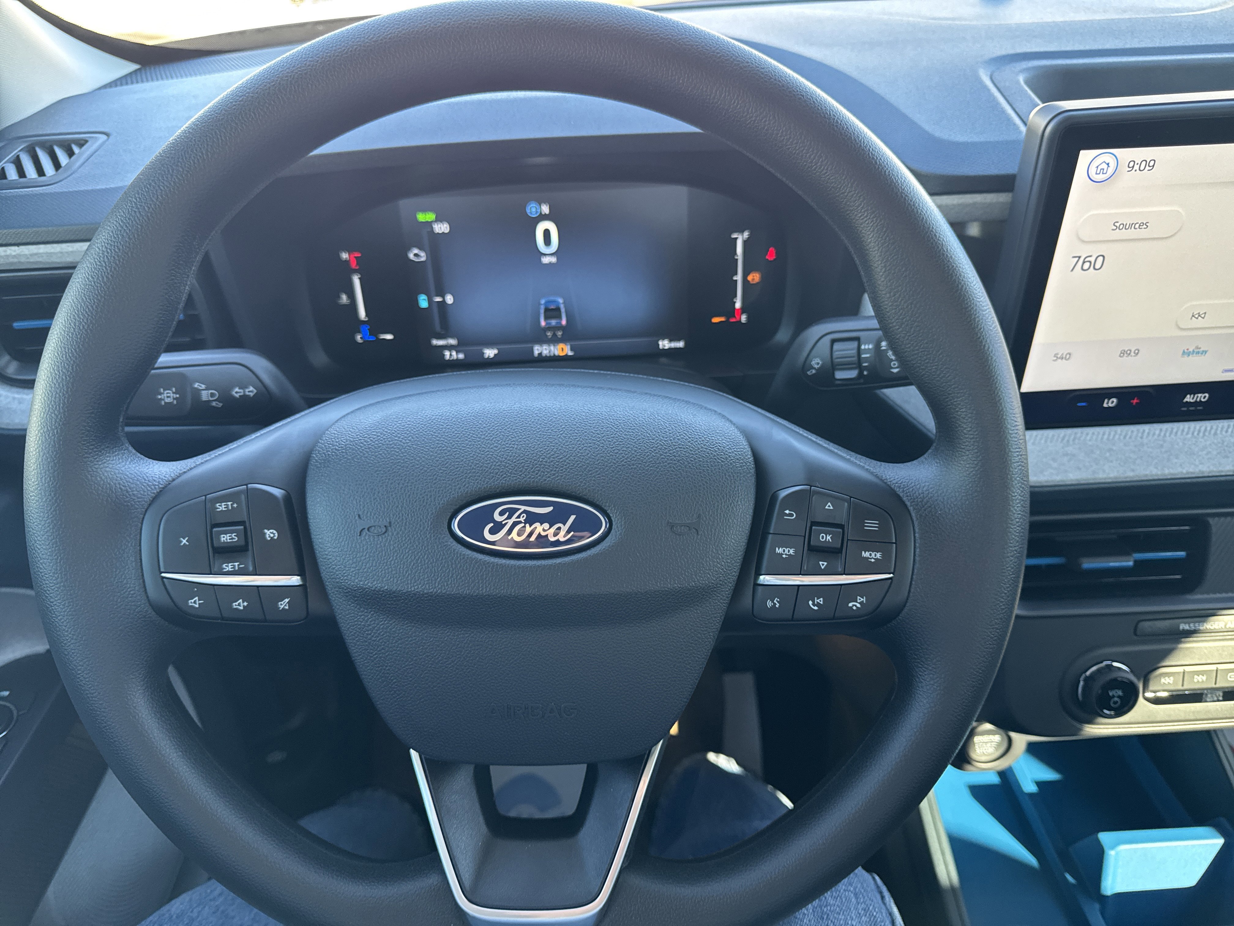 New 2025 Ford Maverick XLT image 28