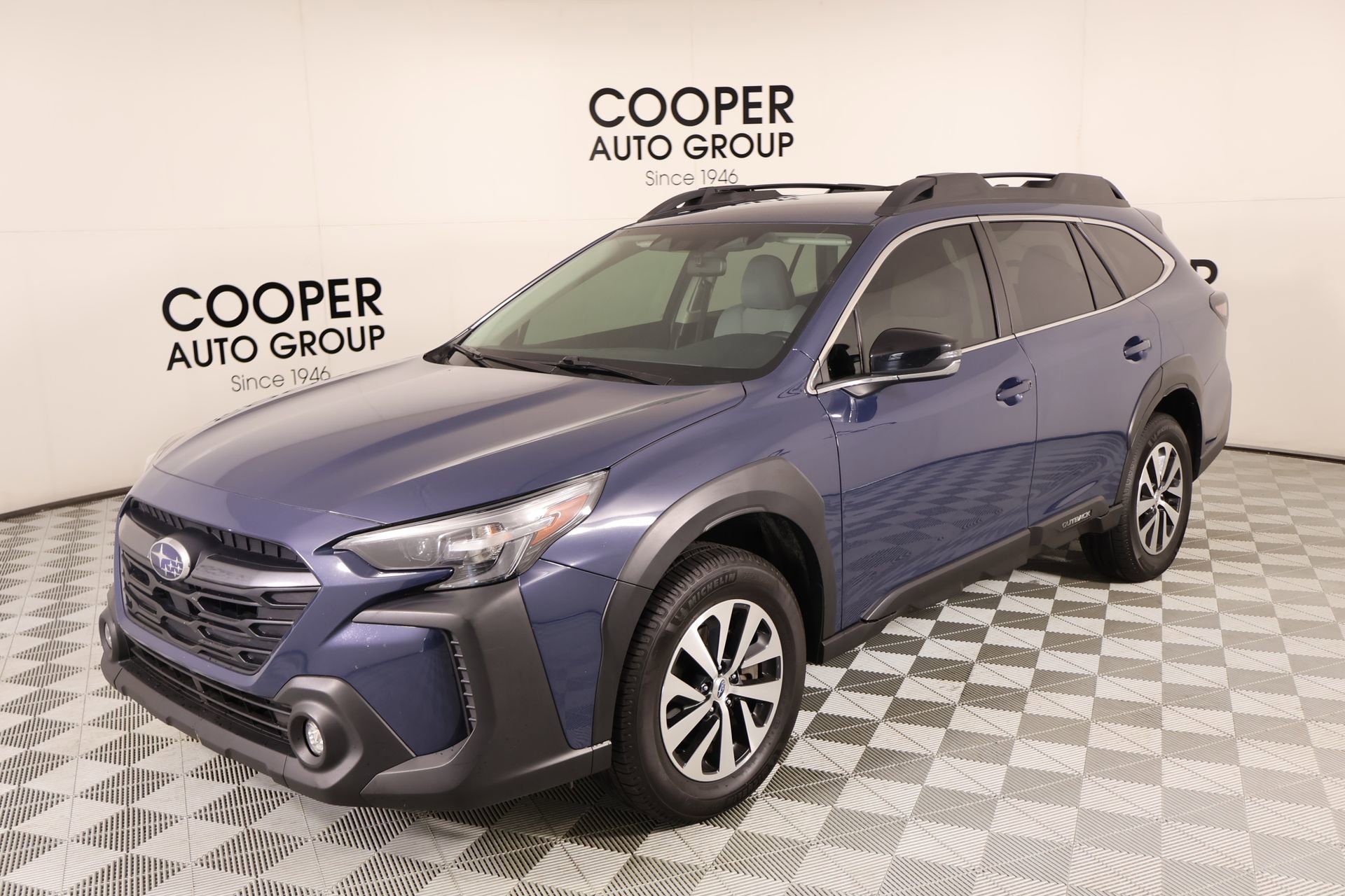 Used 2024 Subaru Outback Premium image 10