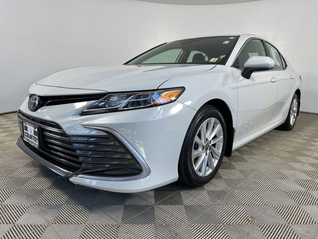 Certified 2023 Toyota Camry LE FWD image 3