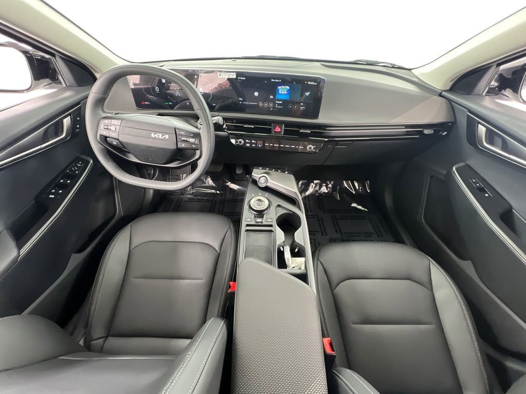 New 2025 Kia EV6 Wind image 8