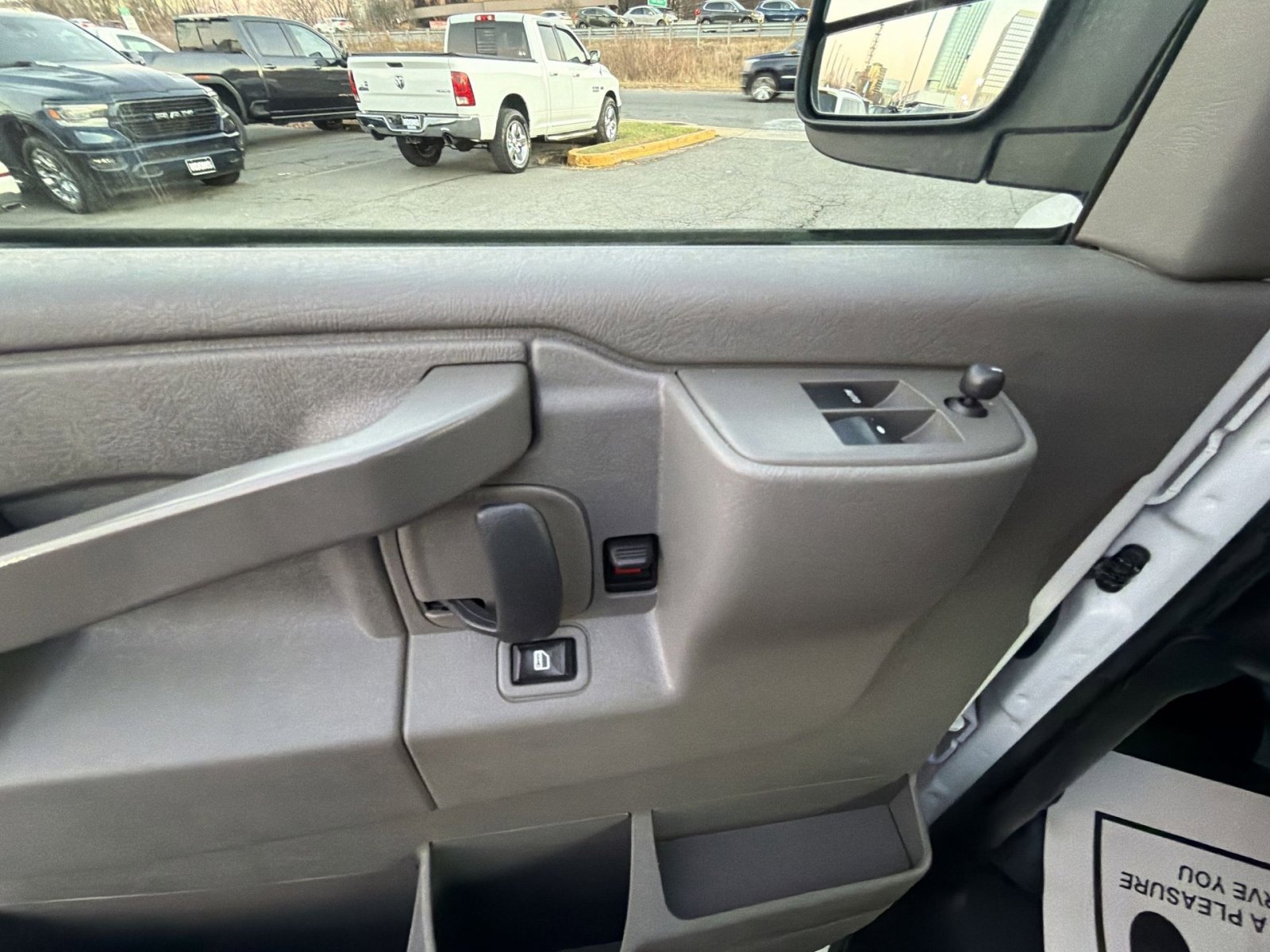 Used 2024 Chevrolet Express 3500 LS image 15