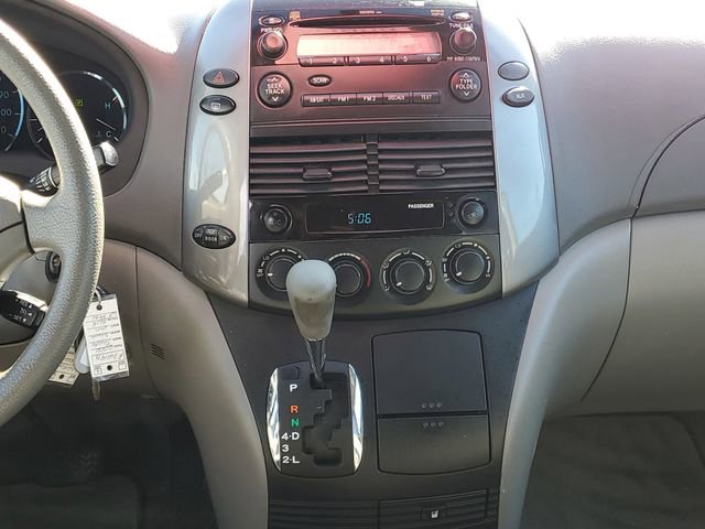 Used 2006 Toyota Sienna FWD image 11