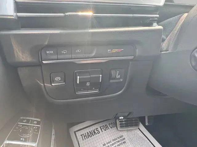 New 2026 Cadillac Escalade V AWD/4WD image 26