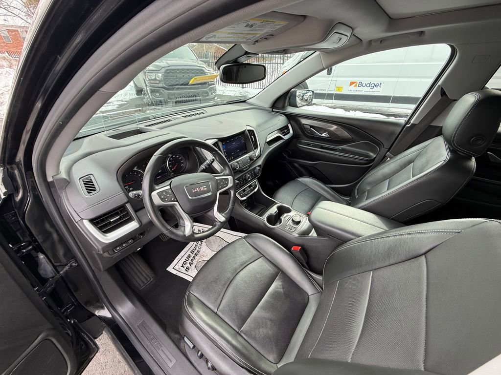 Used 2022 GMC Terrain SLT w/ Tech Package image 10
