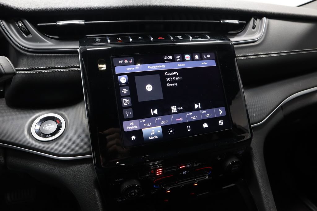 Used 2023 Jeep Grand Cherokee Altitude image 32