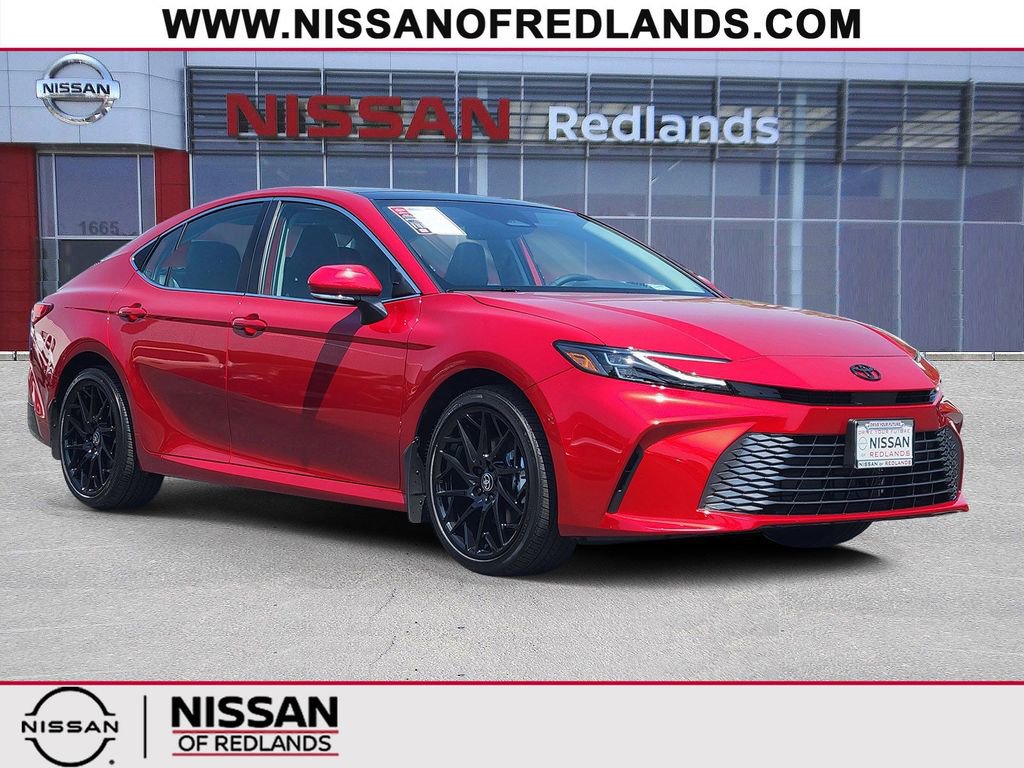 Used 2026 Toyota Camry XLE image 1