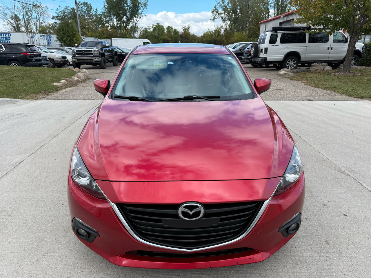 Used 2016 MAZDA MAZDA3 i Touring w/ Popular Equipment Package image 2