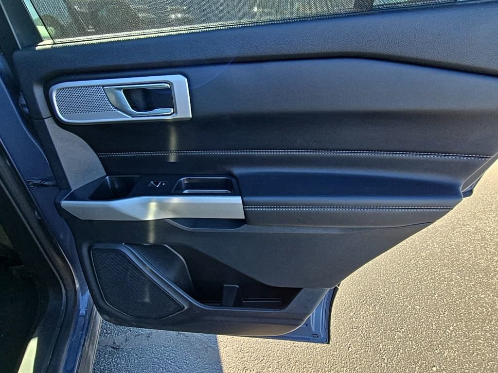 Used 2021 Ford Explorer Limited w/ Equipment Group 301A image 48